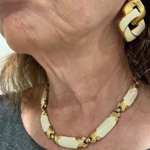 Vintage Monet necklace and matching earrings